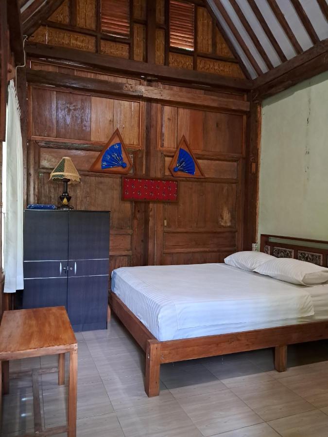 Diana'S Homestay Banyuwangi  Exterior photo