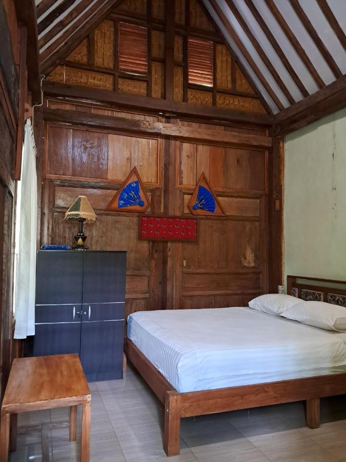 Diana'S Homestay Banyuwangi  Exterior photo