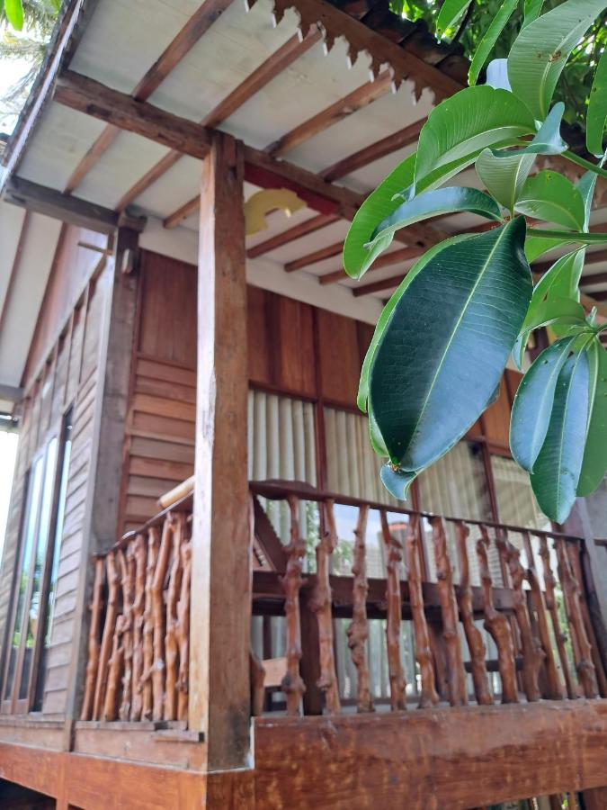 Diana'S Homestay Banyuwangi  Exterior photo