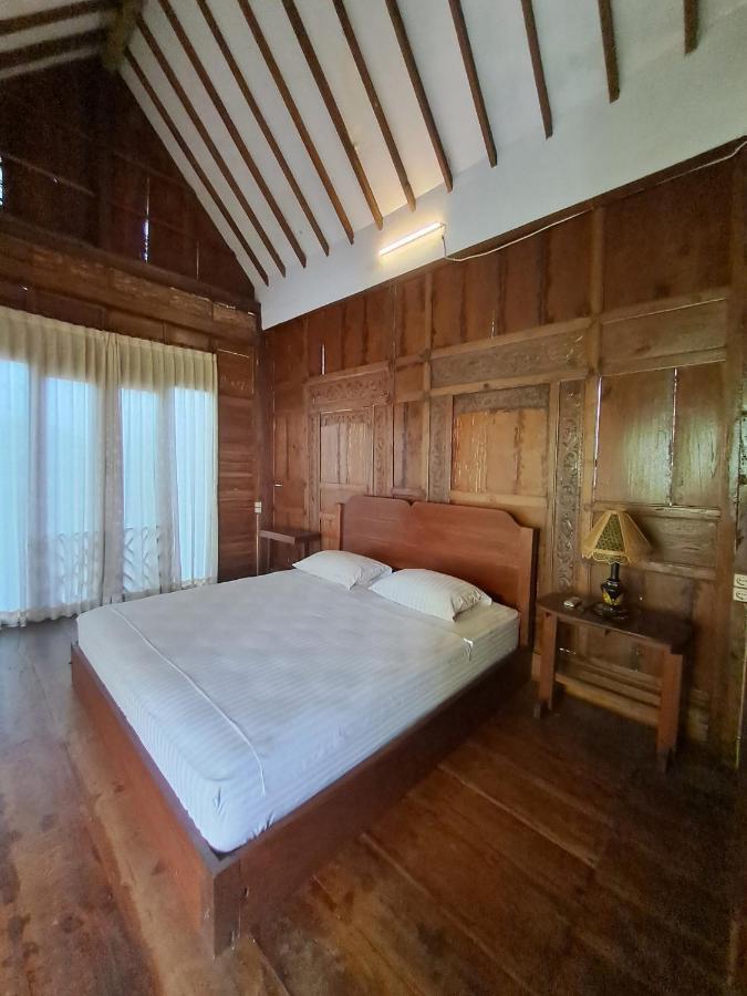 Diana'S Homestay Banyuwangi  Exterior photo