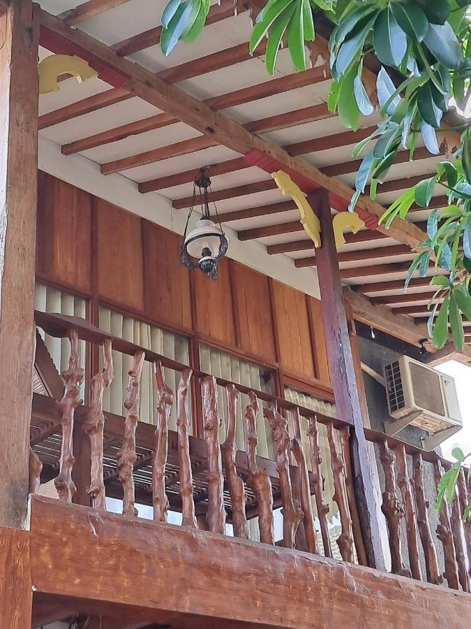 Diana'S Homestay Banyuwangi  Exterior photo