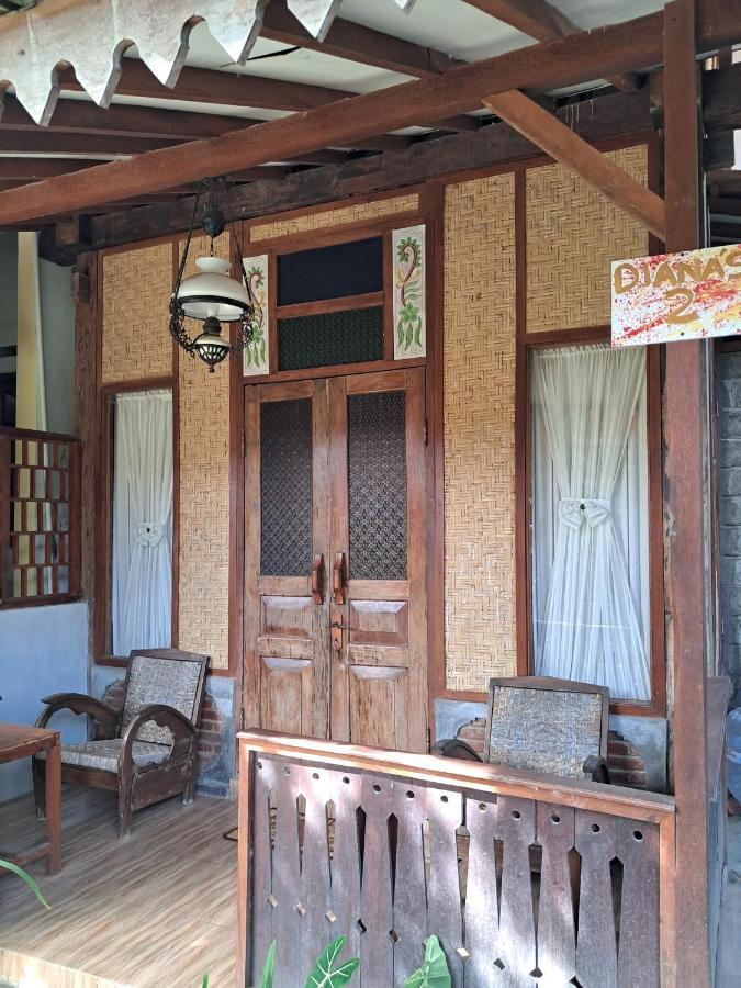 Diana'S Homestay Banyuwangi  Exterior photo