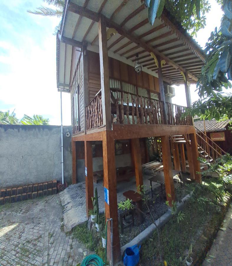 Diana'S Homestay Banyuwangi  Exterior photo