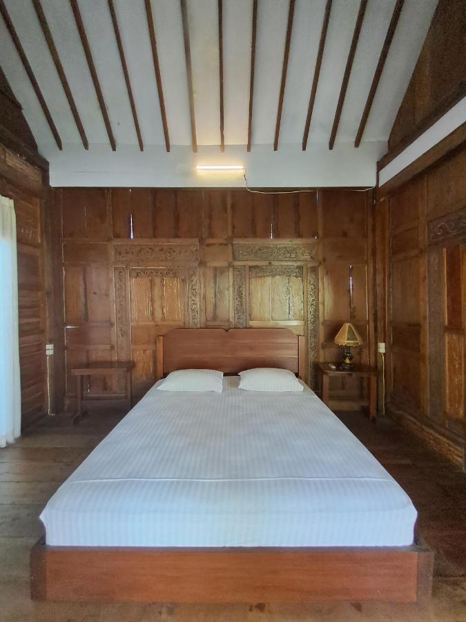 Diana'S Homestay Banyuwangi  Exterior photo