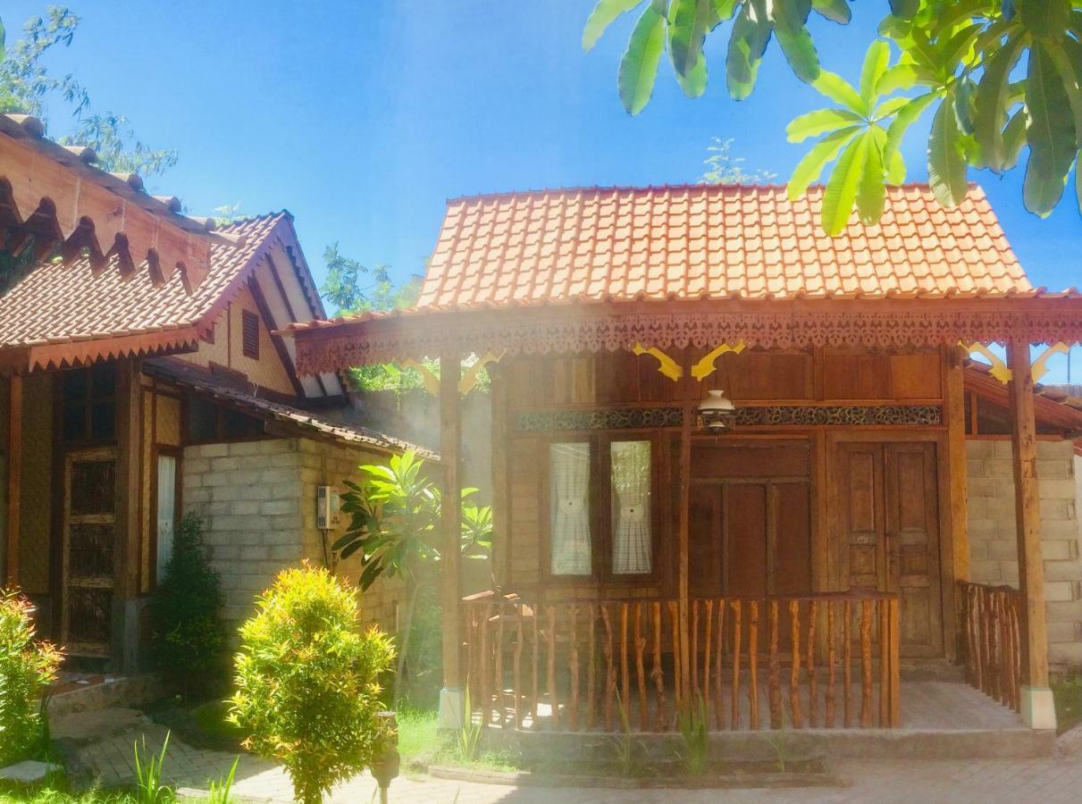 Diana'S Homestay Banyuwangi  Exterior photo