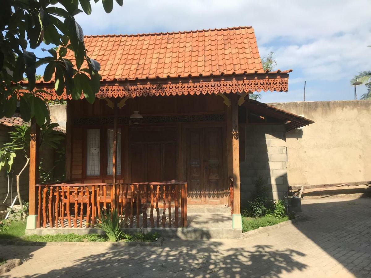 Diana'S Homestay Banyuwangi  Exterior photo